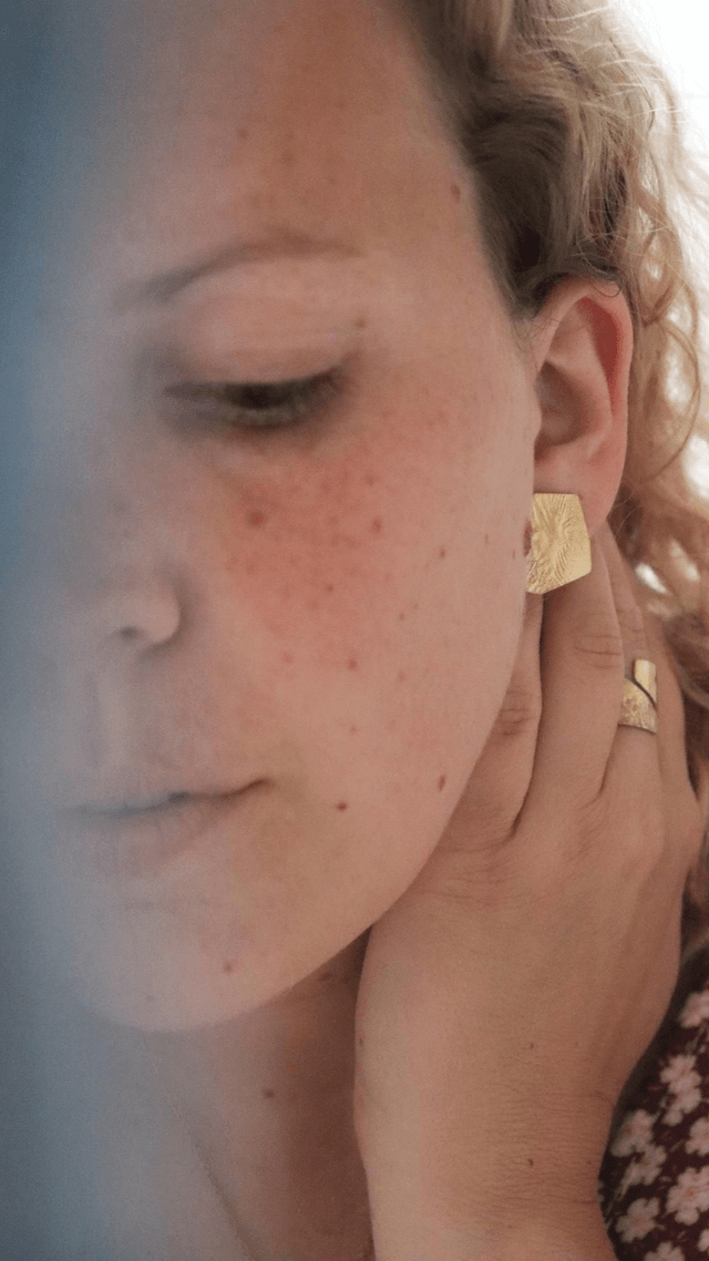 Puces d'oreilles Caractère